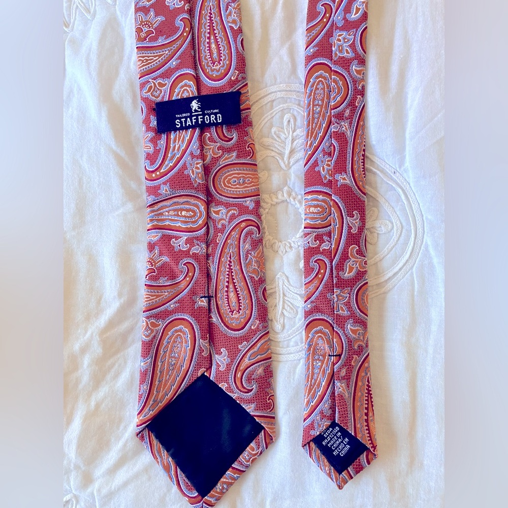 Stafford silk tie